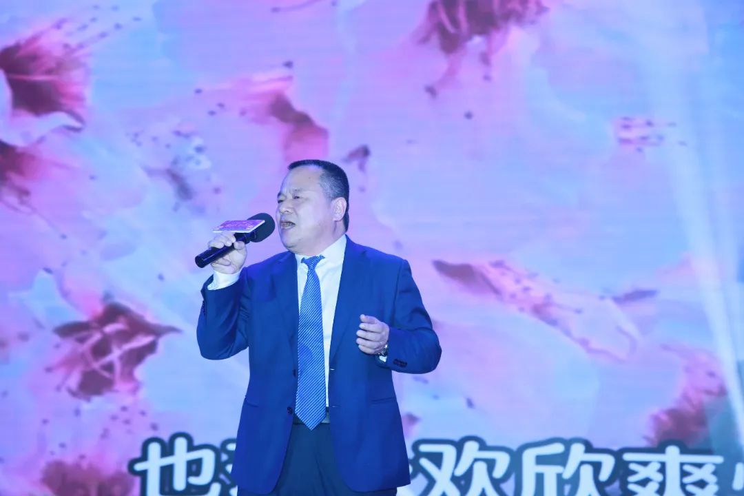 be01cb52123bdde79cc0c5071b988e1a.jpg